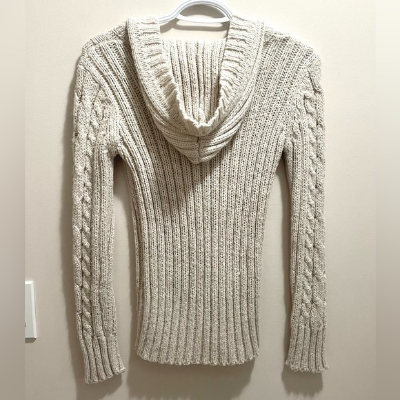 2/$20💕KISMET Cable knit hooded sweater - Picture 4 of 4